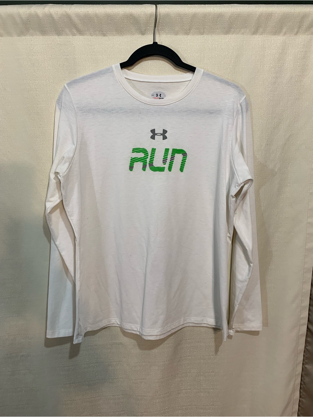 Under Armour White Long Sleeve Tee with Green RUN and Gray Logo a1/18